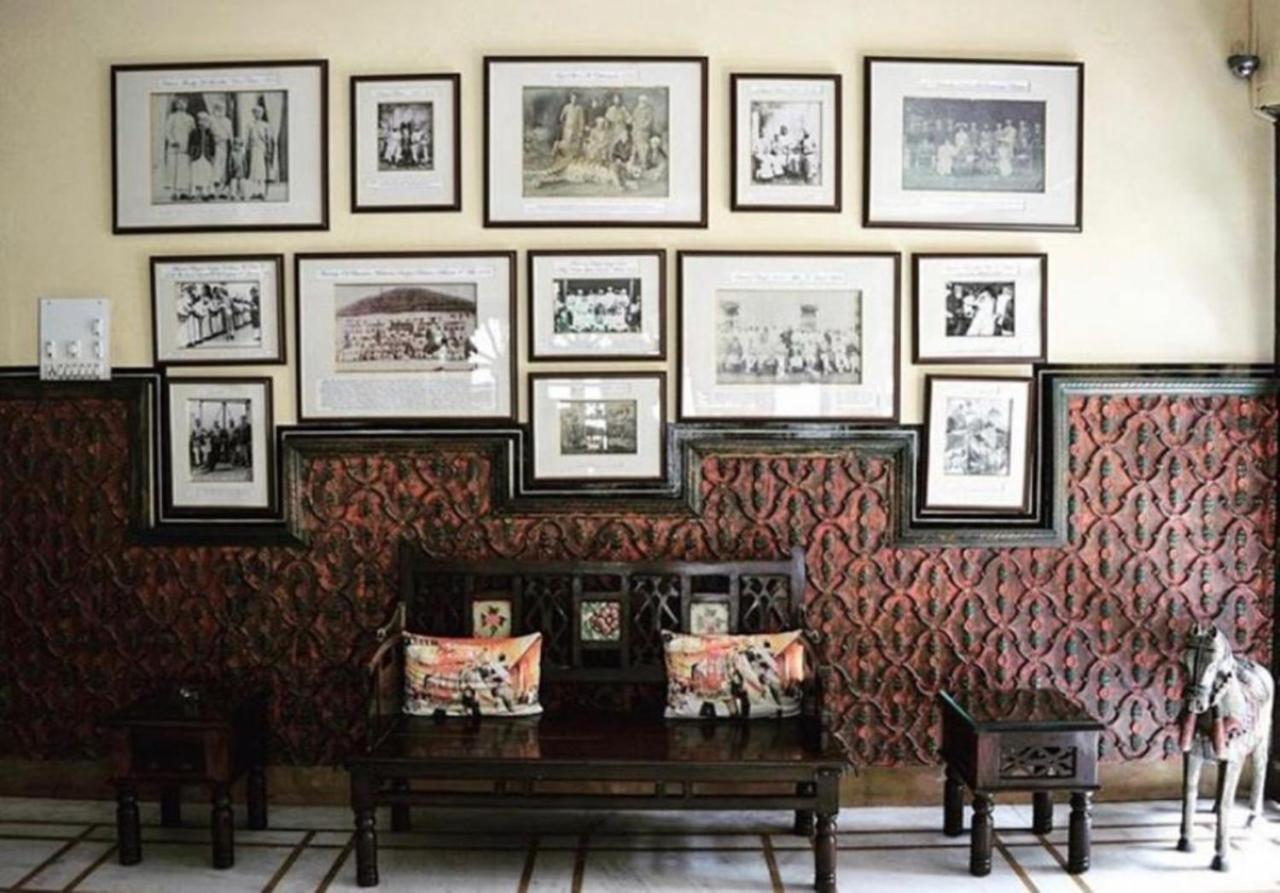 Hotel Mahendra Prakash à Udaipur Extérieur photo